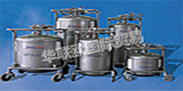 CRYOTHERM它分配溫度保持可用時間長，都提供了容器和傳送控制系統(tǒng)，通過他們的研究，一個特殊的，復雜的絕緣專門開發(fā)：內外容器之間的高品質的多層真空超級絕緣，高活性的吸附劑和一種基于計算機的，優(yōu)化的熱設計減少熱的發(fā)生率因此液態(tài)氣體的蒸發(fā)量降至最低。他們?yōu)槊宽椚蝿諡槟圃旌线m的容器。無論是小型還是大型，無論是固定的還是移動的，用于短期或長期存儲，用于實驗室或z。B.海外運輸。