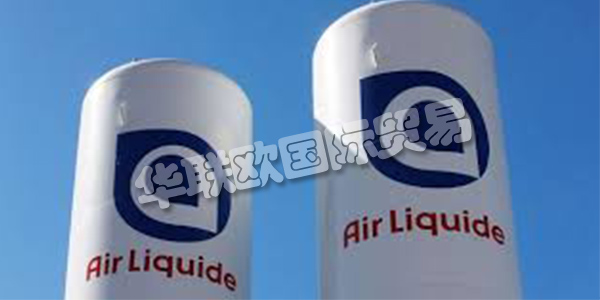 法國(guó)AIR LIQUIDE主要產(chǎn)品：AIR LIQUIDE泵、廢液泵等。AIR LIQUIDE集團(tuán)誕生于巴黎EcoleSupérieuredePhysique et Chimie Industrielle的兩名年輕畢業(yè)生。作為一名受到啟發(fā)且有時(shí)甚至是古怪的研究人員，Georges Claude在巴黎公交車庫進(jìn)行了兩年不懈的實(shí)驗(yàn)后，成功地完善了液化空氣的過程。他的合伙人保羅·德洛姆(Paul Delorme)是一位審慎的遠(yuǎn)見卓識(shí)者，盡管有財(cái)務(wù)方面的考慮，但他毫不猶豫地支持這個(gè)工業(yè)項(xiàng)目，并提供了至關(guān)重要的初期投資。這家年輕的公司迅速吸引了24位股東的投資，而液化空氣公司的偉大冒險(xiǎn)開始了。